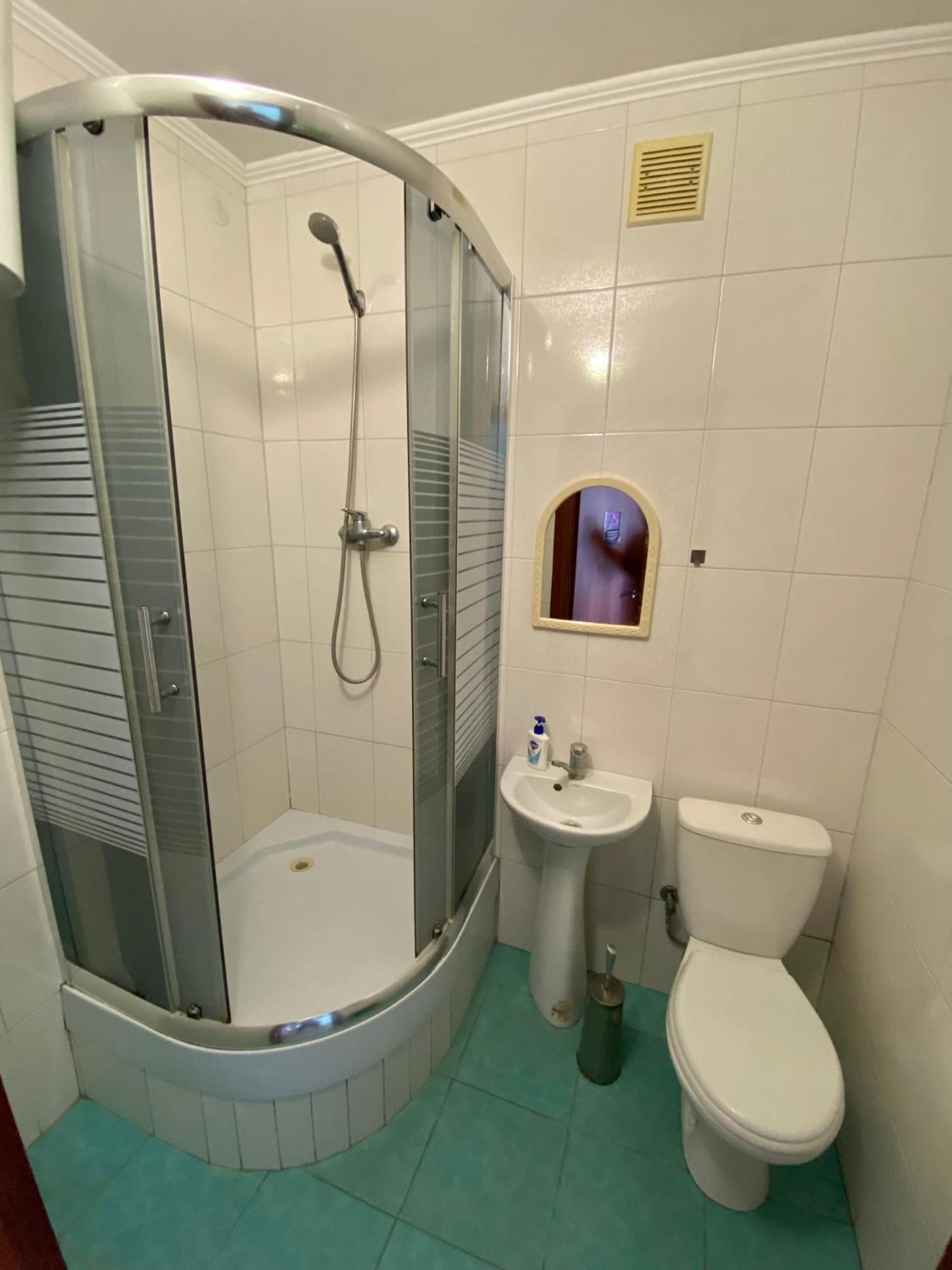 Hotel Удеч Zhidachov Zewnętrze zdjęcie