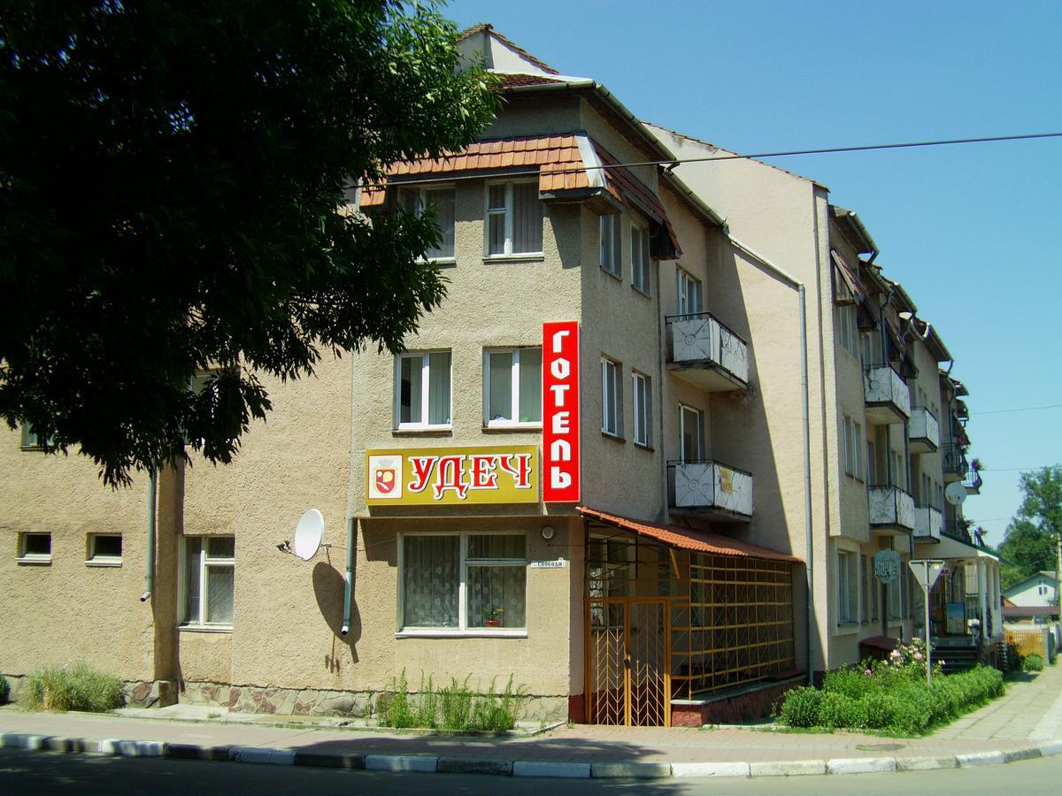 Hotel Удеч Zhidachov Zewnętrze zdjęcie