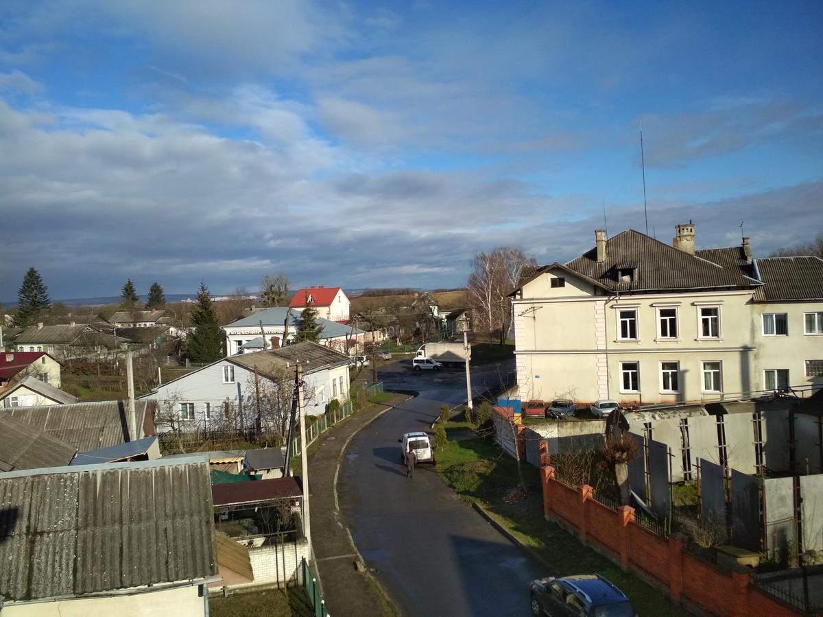 Hotel Удеч Zhidachov Zewnętrze zdjęcie