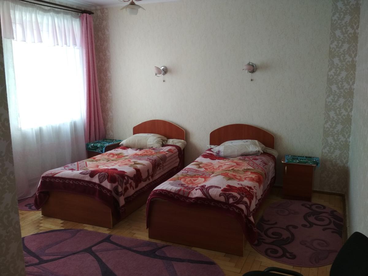 Hotel Удеч Zhidachov Zewnętrze zdjęcie